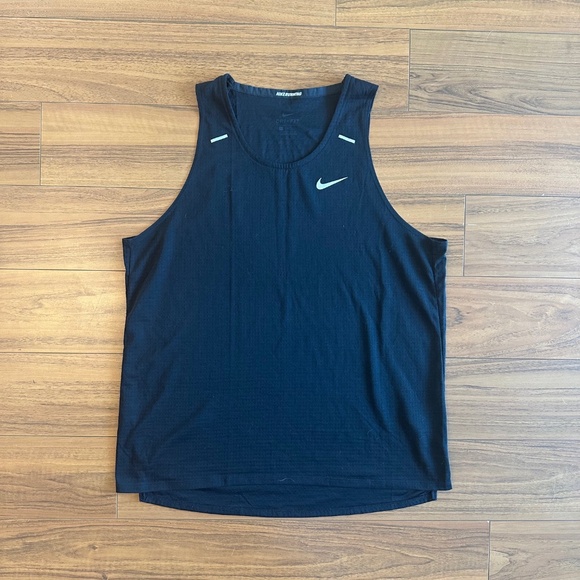 Nike Black Workout Tank - Picture 1 of 2